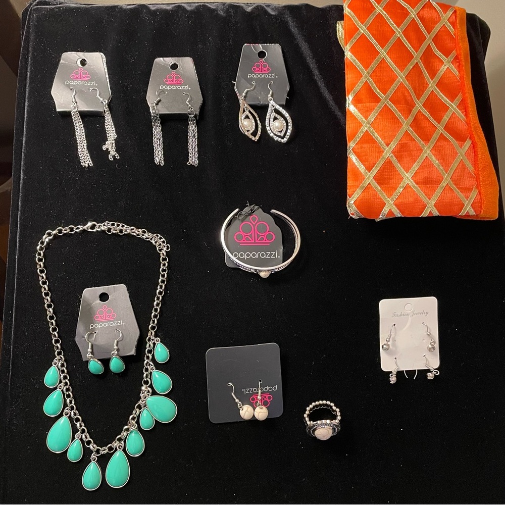 Paparazzi Fashion Women’s Jewelry Bundle With Jewelry Bag